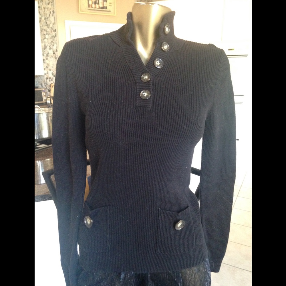 Moda International sweater with outside pockets